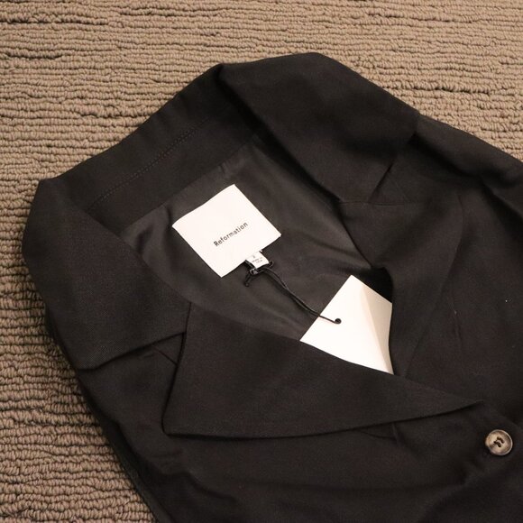 NWT Reformation Taryn VEST ONLY - Black Size 2 - Picture 6 of 8